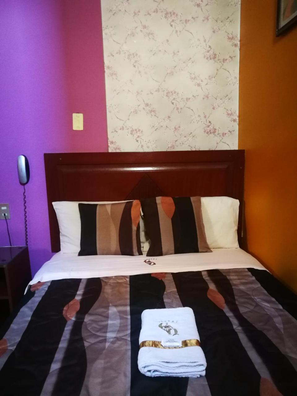 Hostal Gq Lima Bagian luar foto